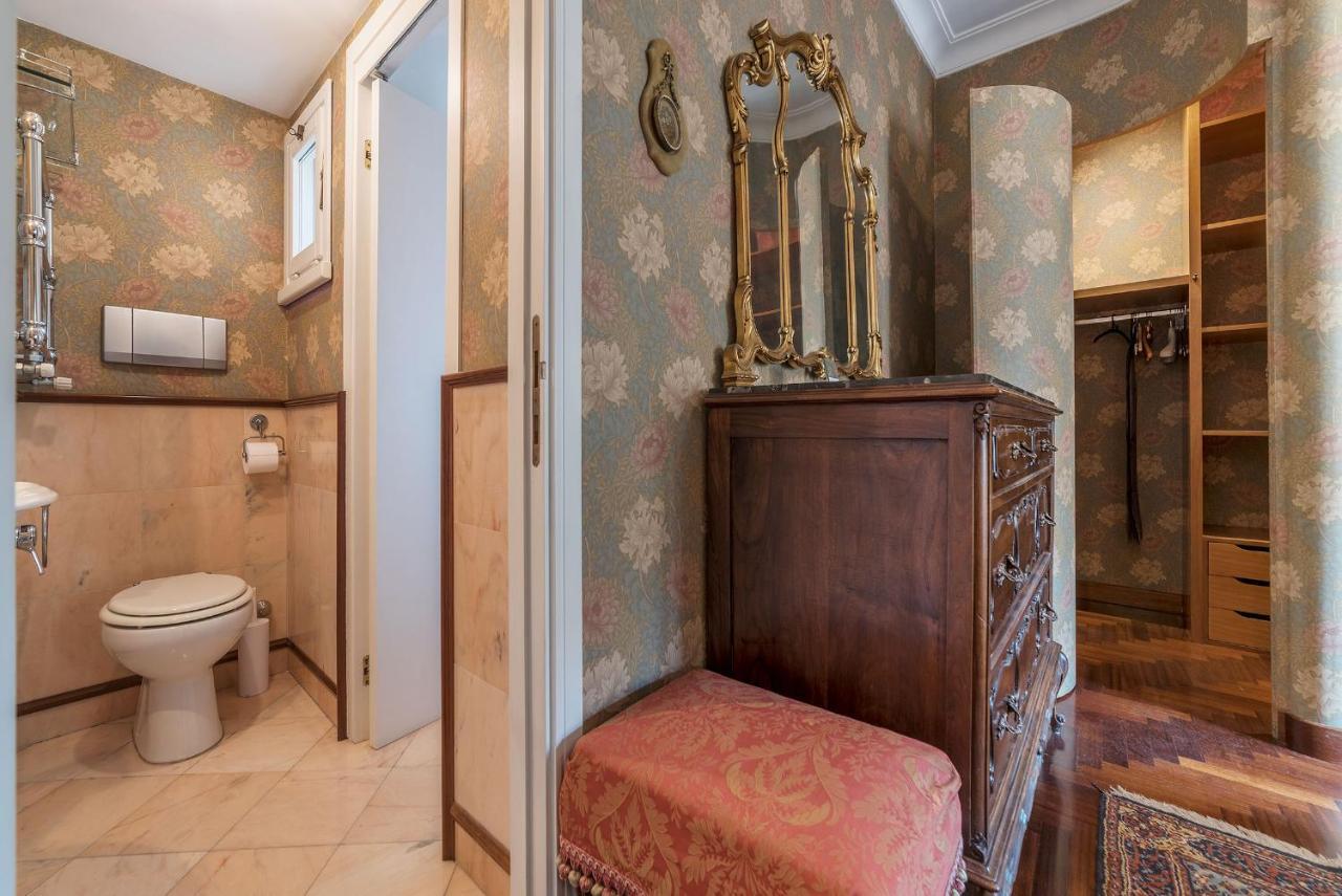 Appartement Quiet And Classic On Two Floors, By Trevi Fountain - Fromhometorome Rome