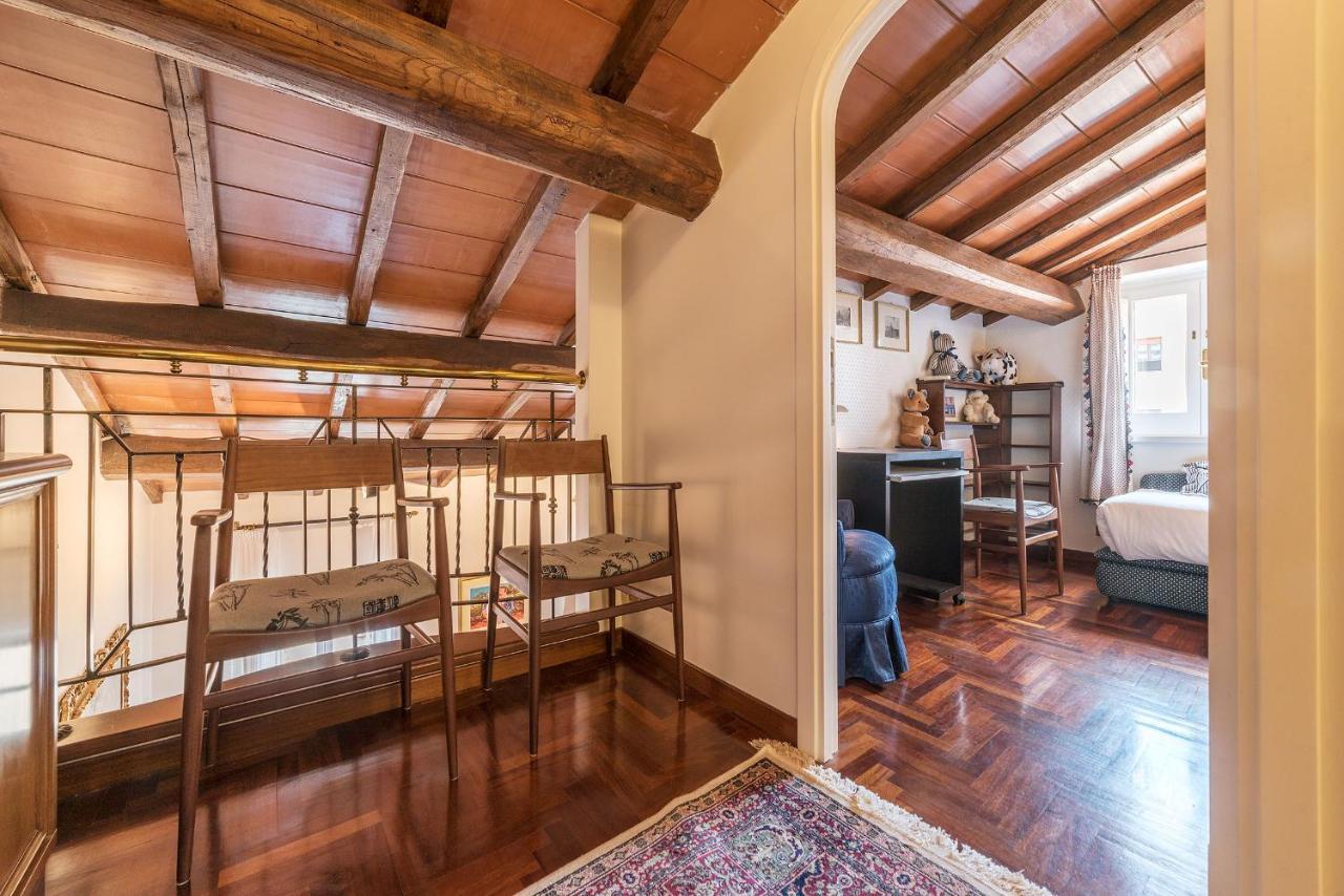 Appartement Quiet And Classic On Two Floors, By Trevi Fountain - Fromhometorome *