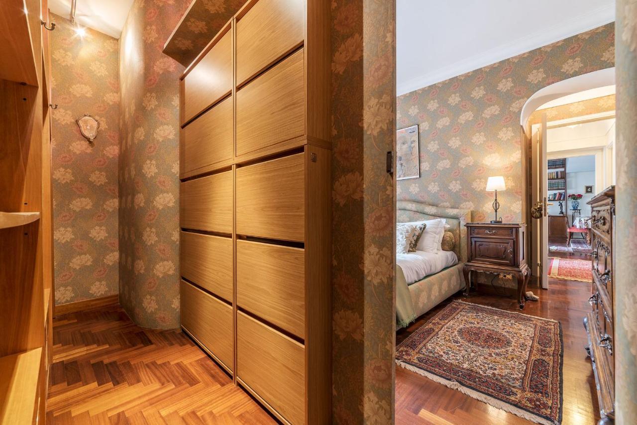 Appartement Quiet And Classic On Two Floors, By Trevi Fountain - Fromhometorome Rome